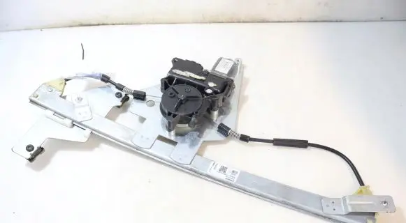 Peugeot 508 Front window lifting mechanism without motor