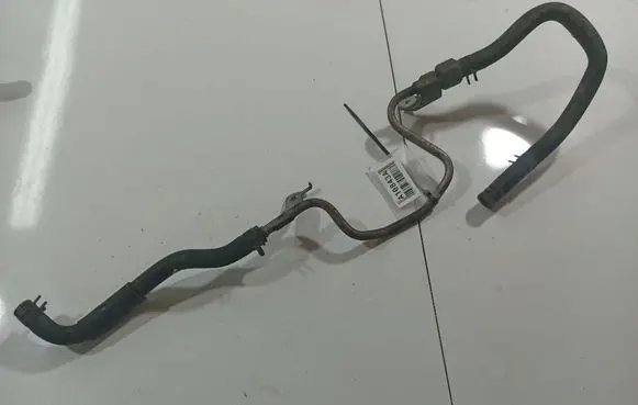Engine coolant pipe/hose