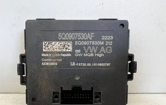Volkswagen Golf VII Gateway control module 5Q0907530AF A2C96128801B 5Q0907530M