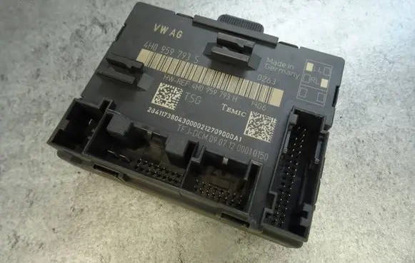 Audi A8 S8 D4 4H Door control unit/module 4H0959793S