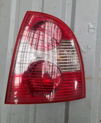 Volkswagen PASSAT B5.5 Rear/tail lights 284002 58221