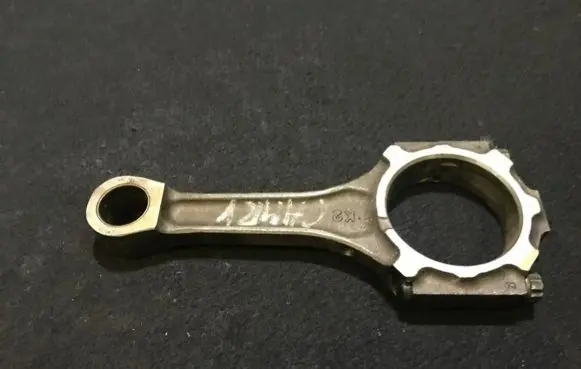 Toyota Camry Connecting rod/conrod 