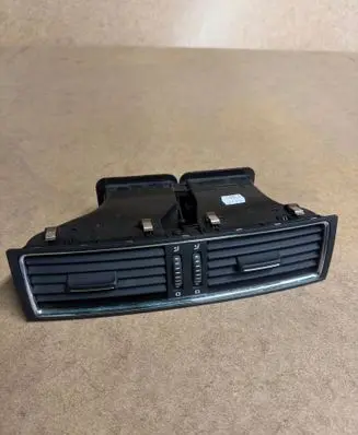Skoda Superb B6 (3T) Dash center air vent grill 3T0820951A 1461146 WT12008