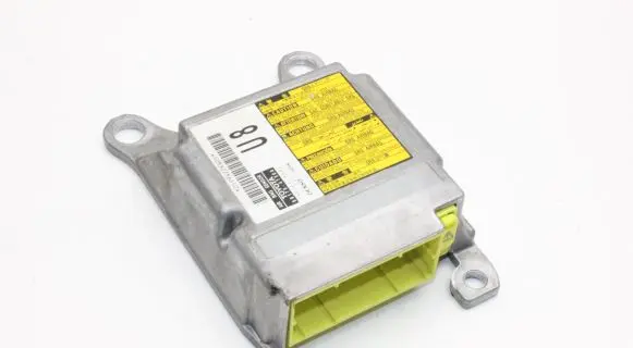 Toyota Prius+ (ZVW40) Airbag control unit/module 8917047300