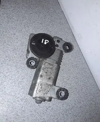 BMW 5 E39 Wiper motor 8361640