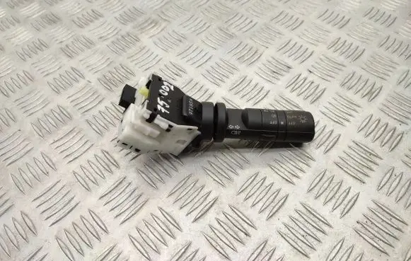 Nissan Qashqai Indicator stalk 9718SN