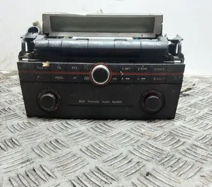 Radio/CD/DVD/GPS head unit
