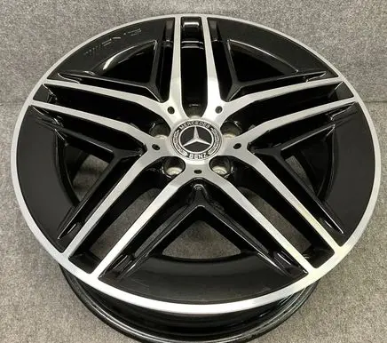 Mercedes-Benz V Class W447 R19 alloy rim A4474018000