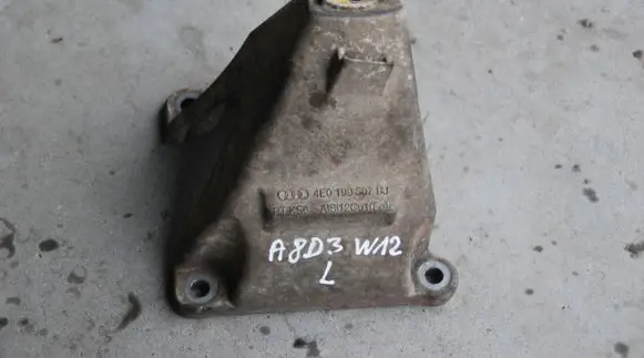 Audi A8 S8 D3 4E Engine mounting bracket 4E0199307BJ