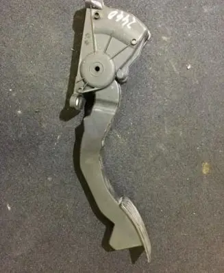 Ford Focus Accelerator throttle pedal 4m519f836bh 6pv00864103