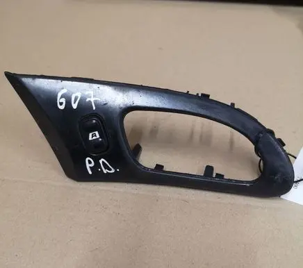 Peugeot 607 Electric window control switch 9635733380