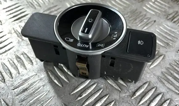 Mercedes-Benz GLA W156 Light switch A21290505519107