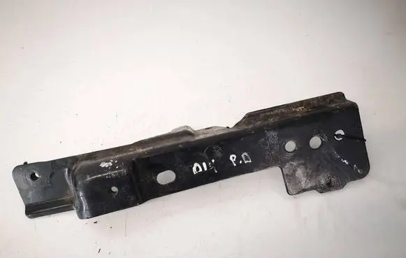 Audi Q7 4L Front bumper mounting bracket 4L0805698