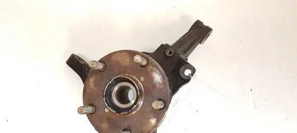 Front wheel hub