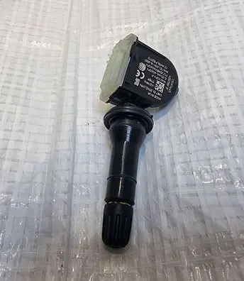 Opel Astra K Tire pressure sensor 