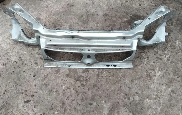 Renault Kangoo I Radiator support slam panel