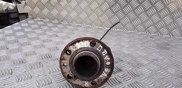 Volvo V70 Rear wheel hub