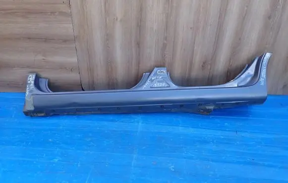 Nissan Note (E11) Sill