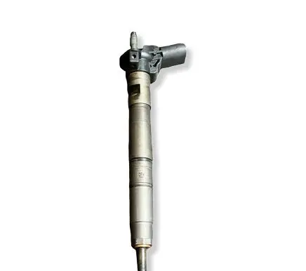 Volkswagen PASSAT CC Fuel injector 03L130277 0445116030