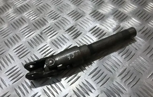 Peugeot 206 Steering column universal joint