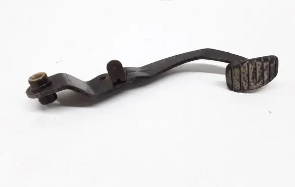 Renault Megane II Brake pedal