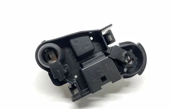 BMW 3 F30 F35 F31 Tail light bulb cover holder 7313059
