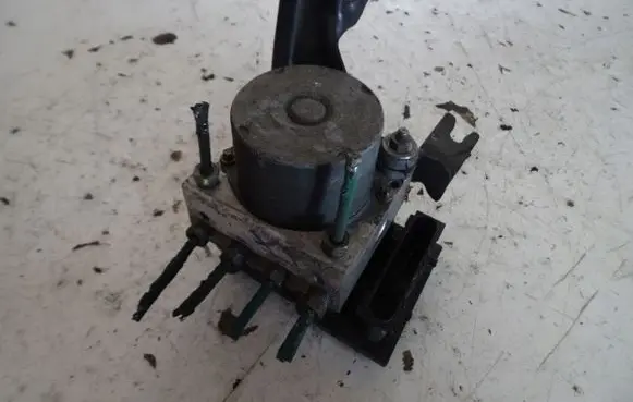 Renault Modus ABS Pump 8200129951