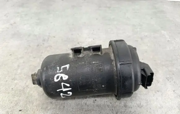 Opel Astra H Fuel filter housing 