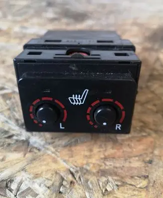 Lexus RX 300 Seat heating switch 453421