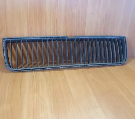 Skoda Octavia Mk1 (1U) Front grill 1U0853677 00101113141