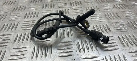 Mercedes-Benz E W211 ABS brake wheel speed sensor A2115402317