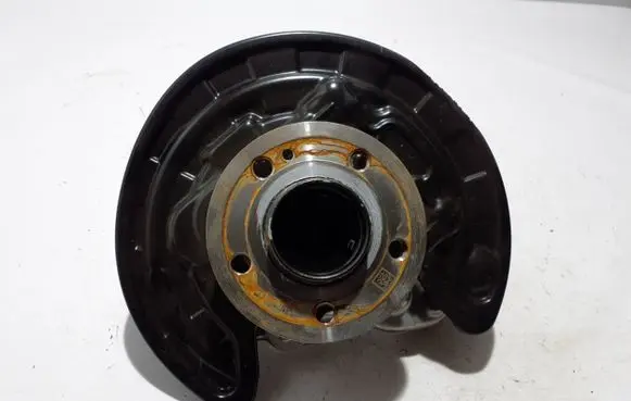 Mercedes-Benz GLA H247 Rear wheel hub A2473502400