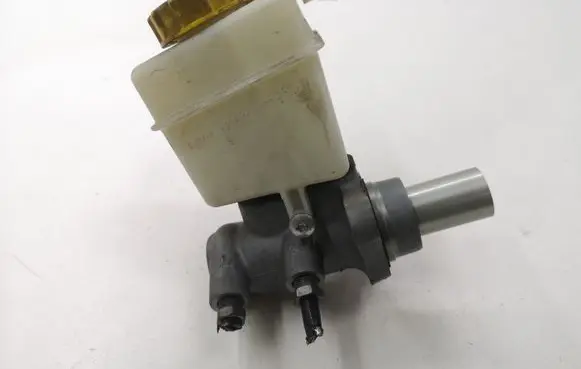 Jaguar XF Master brake cylinder 03350896971 03350896981