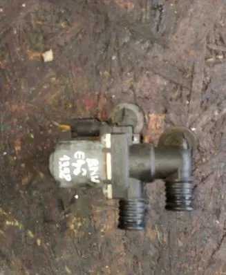 BMW 3 E46 Coolant heater control valve 64118369805
