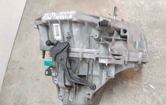 Nissan Pulsar Manual 6 speed gearbox 320102010R