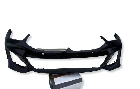 BMW 8 G14 Front bumper 8070558 51118070558 8074776