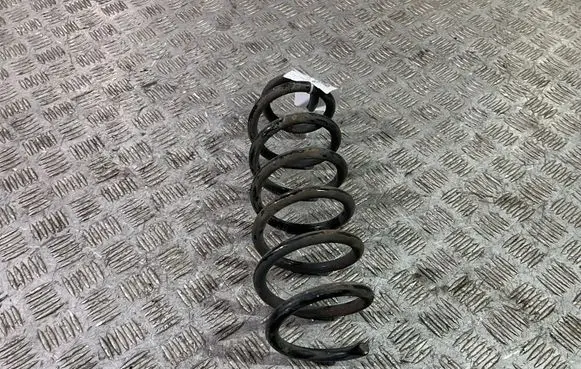 Land Rover Discovery 5 Rear coil spring