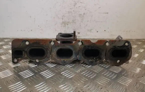 Ford Kuga II Exhaust manifold
