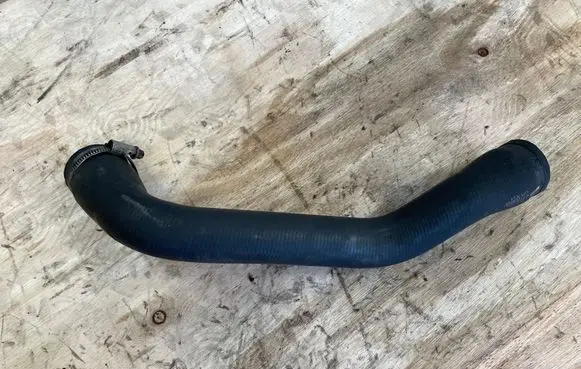 Volvo XC90 Engine coolant pipe/hose 30680913