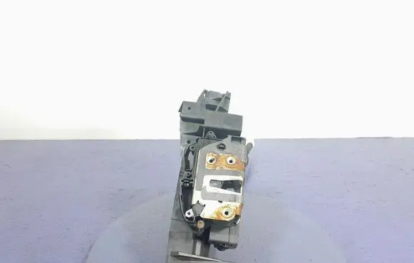 Ford Mondeo MK I Front door lock BM5AA21813CG