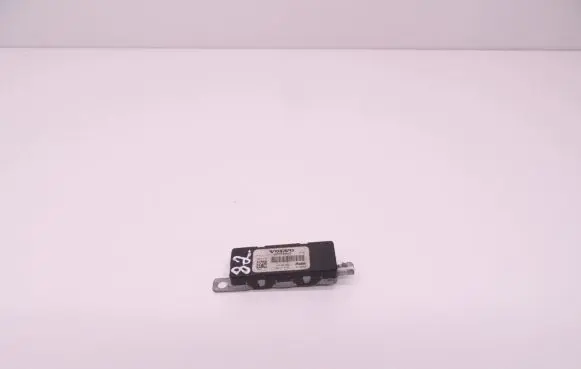 Volvo C70 Aerial antenna amplifier 30775607 D82