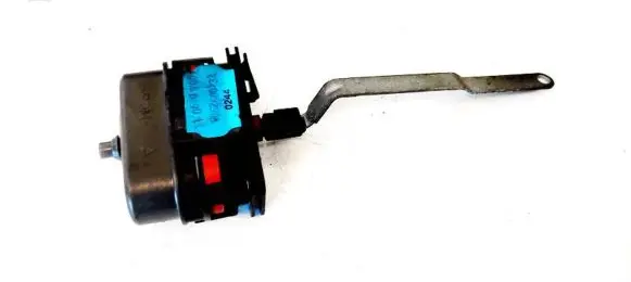 Mercedes-Benz E W210 Central locking vacuum pump 