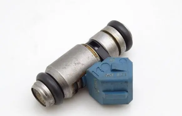Mercedes-Benz Vaneo W414 Fuel injector IWP071
