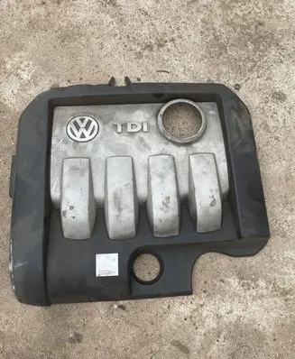 Volkswagen PASSAT B6 Engine cover (trim)