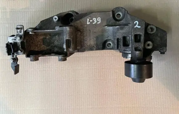Renault Laguna II Generator/alternator bracket 8200527320