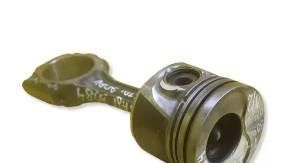 Volkswagen Transporter - Caravelle T4 Piston with connecting rod 3084