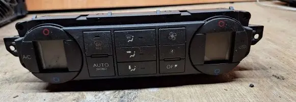 Ford Focus Climate control unit 3M5T18C612AP