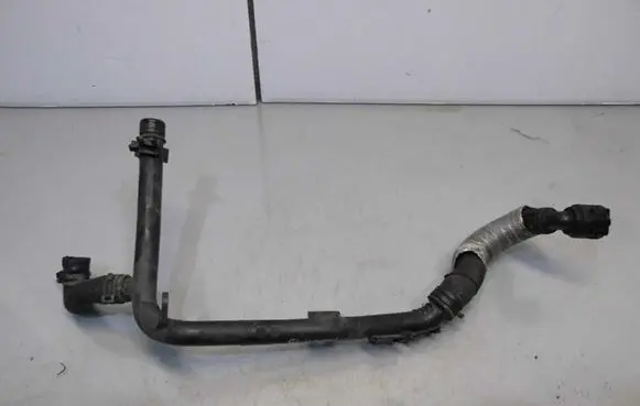 Volkswagen Polo V 6R Engine coolant pipe/hose