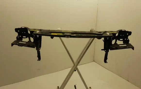 Volvo XC90 Radiator support slam panel 
