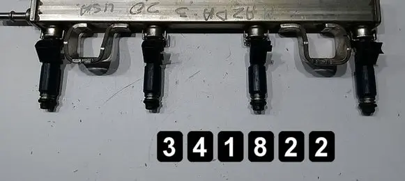 Mazda 3 I Fuel injector VP4M8GBA